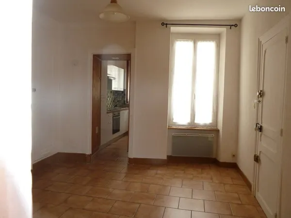 Appartement meublé au RDC proche gare et centre ville