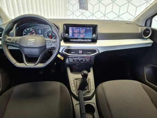 Seat Ibiza 1.0 tsi 110 ch s/s bvm6 — photo 9