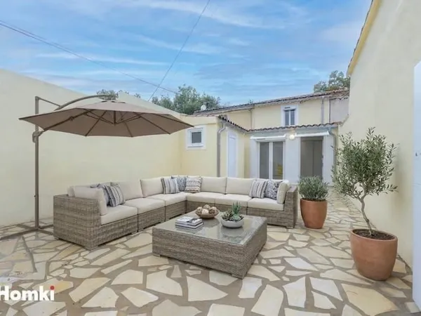 Maison/Villa T4 de 64 m² à Avignon 84000