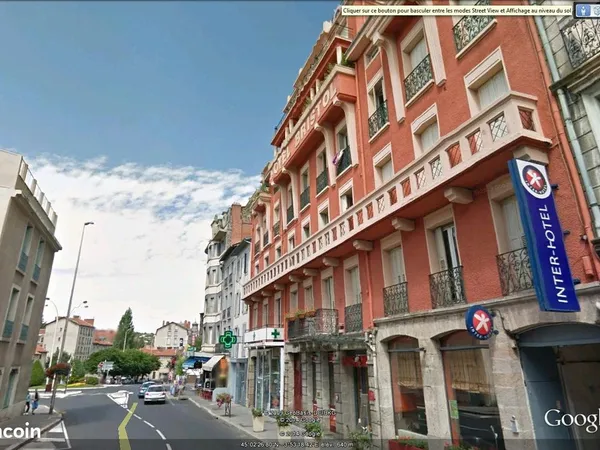 Appartement de 116 M2 situé 7 avenue Foch au 4 eme étage avec 2 tres grands balcons