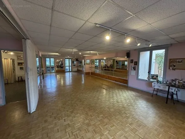 Commerce 119 m²