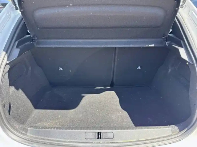 Peugeot 208 puretech 100 s&amp;s bvm6 — photo 6