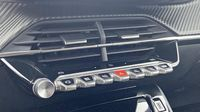 Peugeot 2008 1.2 Hybrid 145ch Allure e-DCS6 — photo 15