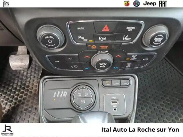 Jeep Compass 1.3 turbo t4 240ch phev 4xe s at6 eawd — photo 15