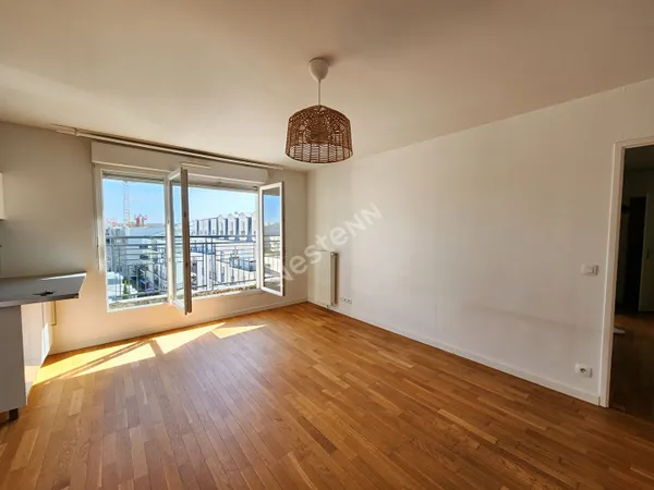 Appartement Puteaux 3 pièces de 62,41 m² avec balcon et parking