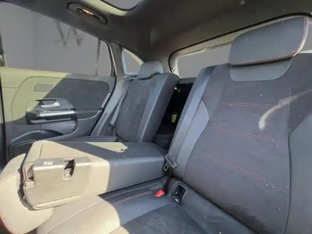 Mercedes Gla 250 e hybrid eq amg line — photo 20