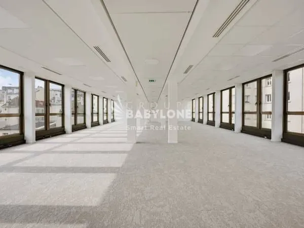 Bureaux 273 m²