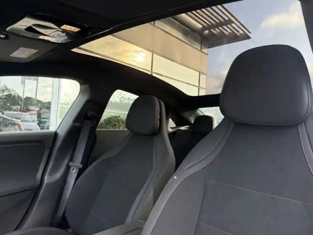 Mercedes Cla 200 amg line — photo 25