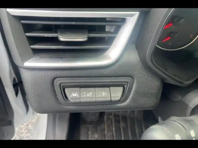 Renault Clio 1.0 tce 90ch equilibre — photo 8