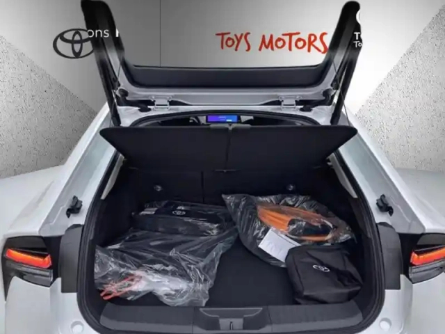 Toyota Prius hybride rechargeable 223ch design phe — photo 10