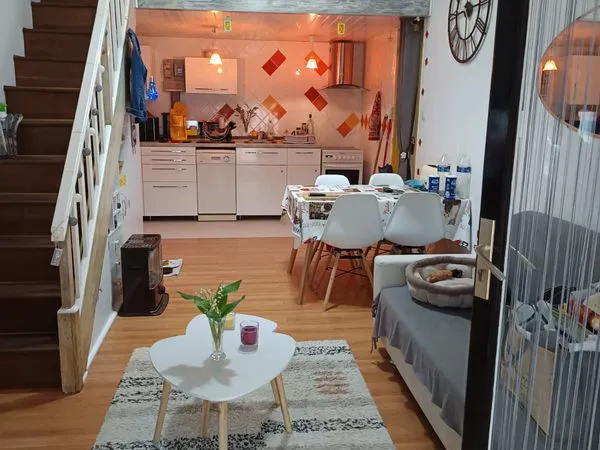 Maison T2 Vendue meublée + mezzanines + terrasse + parking - 400 m de la mer