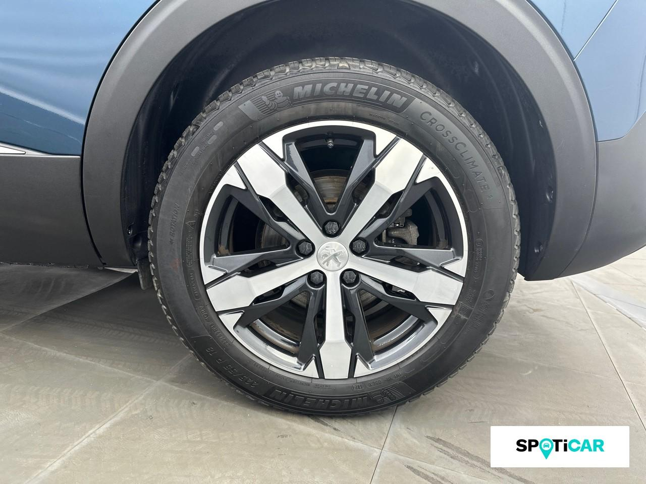 Peugeot 5008 1.2 puretech 130ch s&s allure pack — photo 11