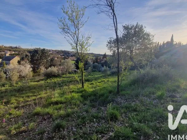 Terrain 407 m²