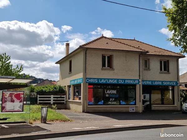 IMMEUBLE DE RAPPORT - BRIVE-LA-GAILLARDE 3 LOTS • 216 m² • REVENUS LOCATIFS EN PLACE • 8,02 % DE REN