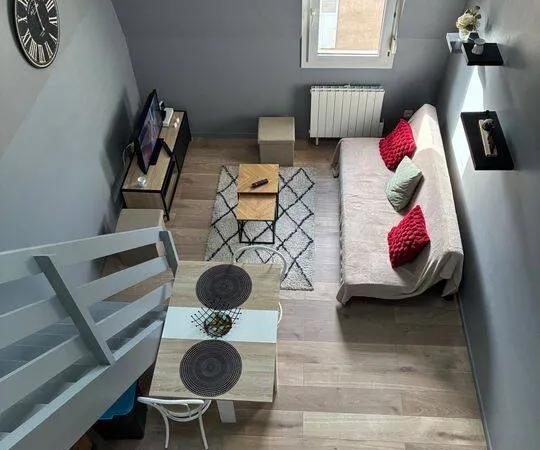 Studio 1 pièce 28 m²