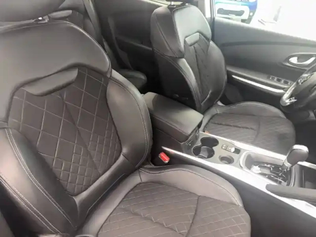 Renault Kadjar blue dci 115 edc — photo 37