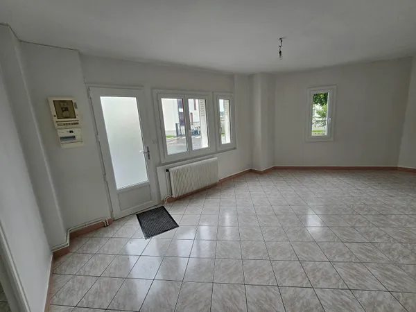 Appartement Crepy En Valois 3 pièce(s) 55.36 m2