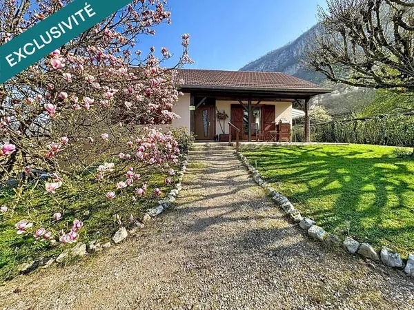 Maison rénovée, terrain 3600 m² sans vis-à-vis