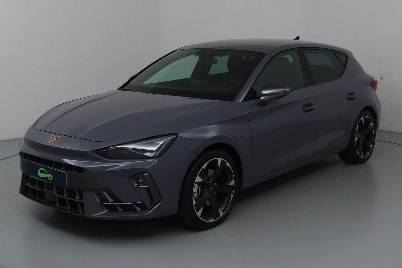 Cupra LEON — photo 1