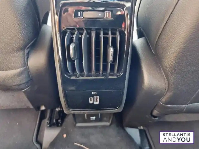 Jeep Compass 1.3 phev t4 240 ch 4xe eawd — photo 15