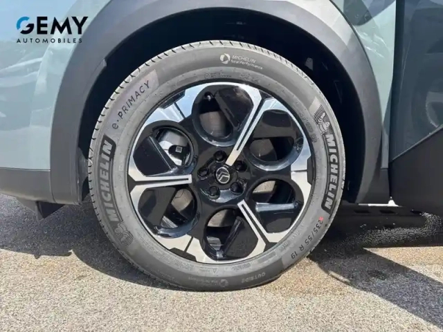 Citroën C5 Aircross hybride rechargeable 195 ch e-eat7 — photo 11