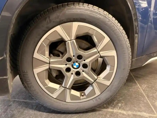 Bmw X1 sdrive18i 136ch xline — photo 8