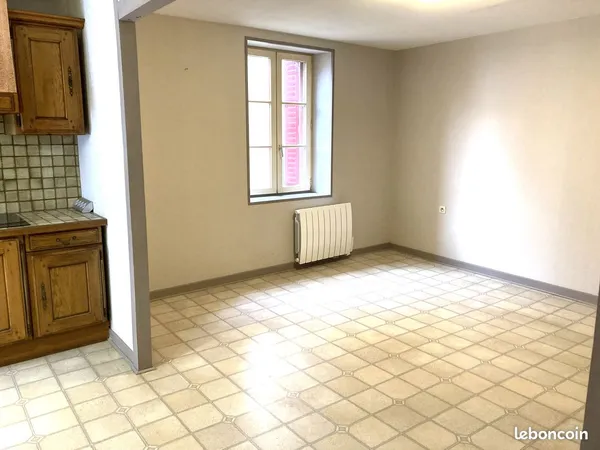 T3bis 70 m², cuisine équipée aménagée, électroménager, Montferrand,