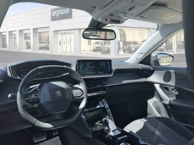 Peugeot 2008 electrique 136 ch — photo 8