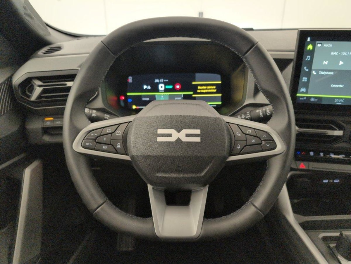 Dacia Bigster — photo 13