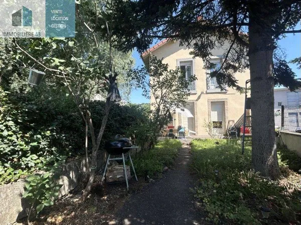 Immeuble 120 m²