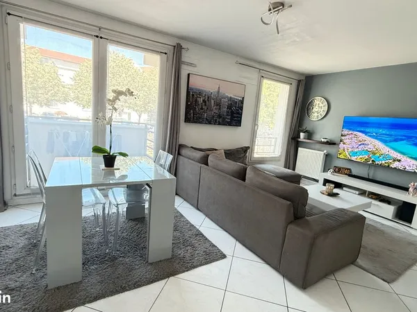 🏠 APPARTEMENT 2 Pièces - 42 m2 - Commodités à proximité