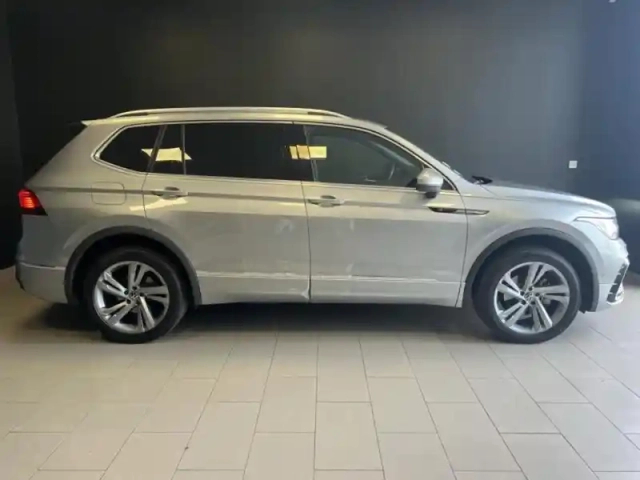 Volkswagen Tiguan allspace 2.0 tdi 150ch r-line dsg7 — photo 7