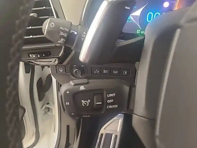 Ds Ds 7 hybride rechargeable e-tense 360 eat8 4x4 — photo 69