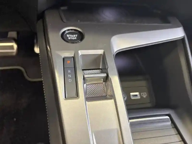 Peugeot 308 electrique 55 kwh 156ch — photo 54