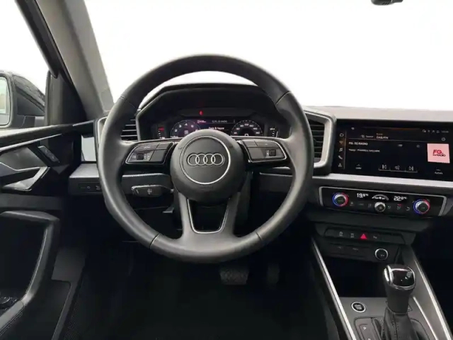 Audi A1 sportback 30 tfsi 116 ch s tronic 7 — photo 12