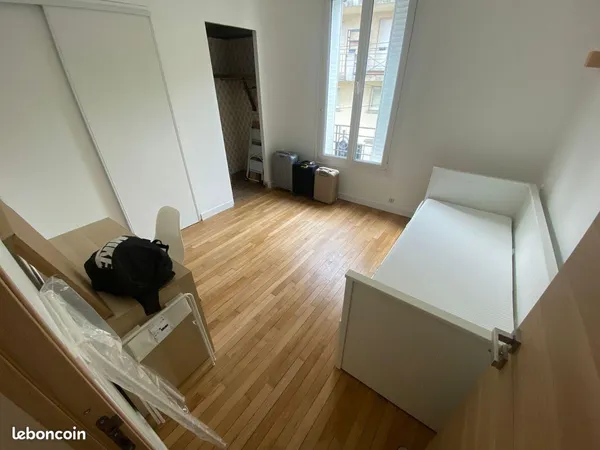 Chambre dans appart rénové - dispo immédiate - 20 min de Saint Lazare