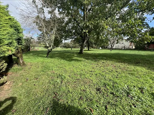 Terrain à bâtir de 0 pièces principales