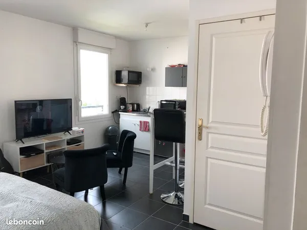 Location studio meublé