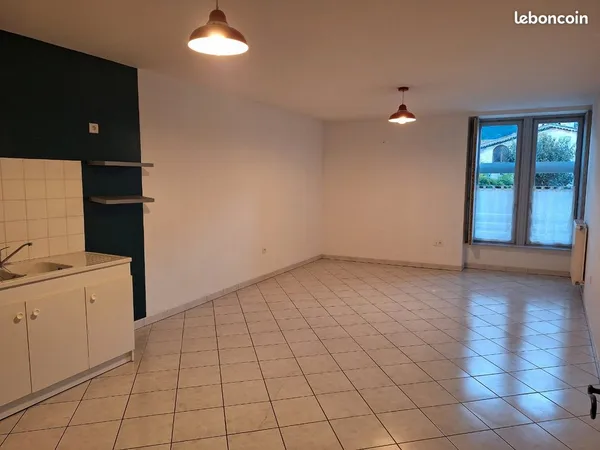 🏡 A louer - Appartement T2 de 46 m², centre Die