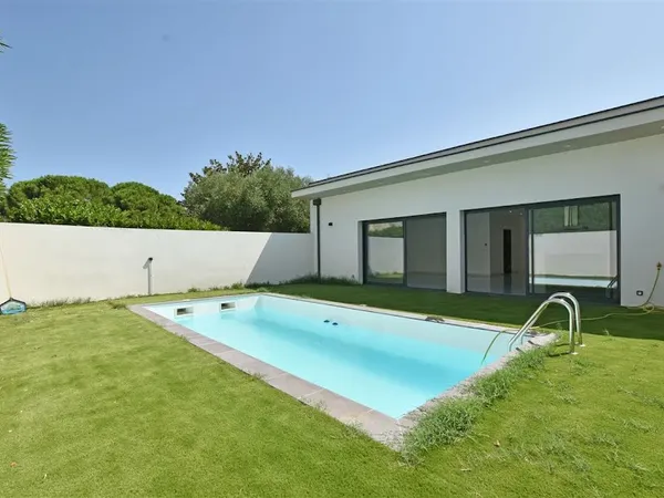 Villa 4 pièces 142 m²