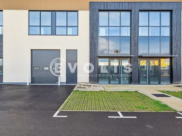 Locaux d'activité - A LOUER - 1 089 m² non divisibles