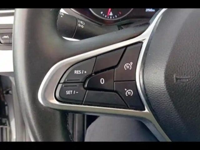 Renault Clio 1.0 tce 90ch evolution — photo 30