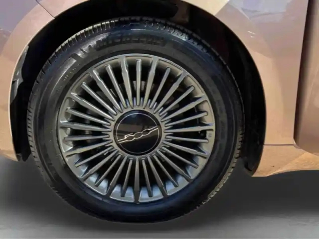 Fiat 500 e 118ch icône — photo 10
