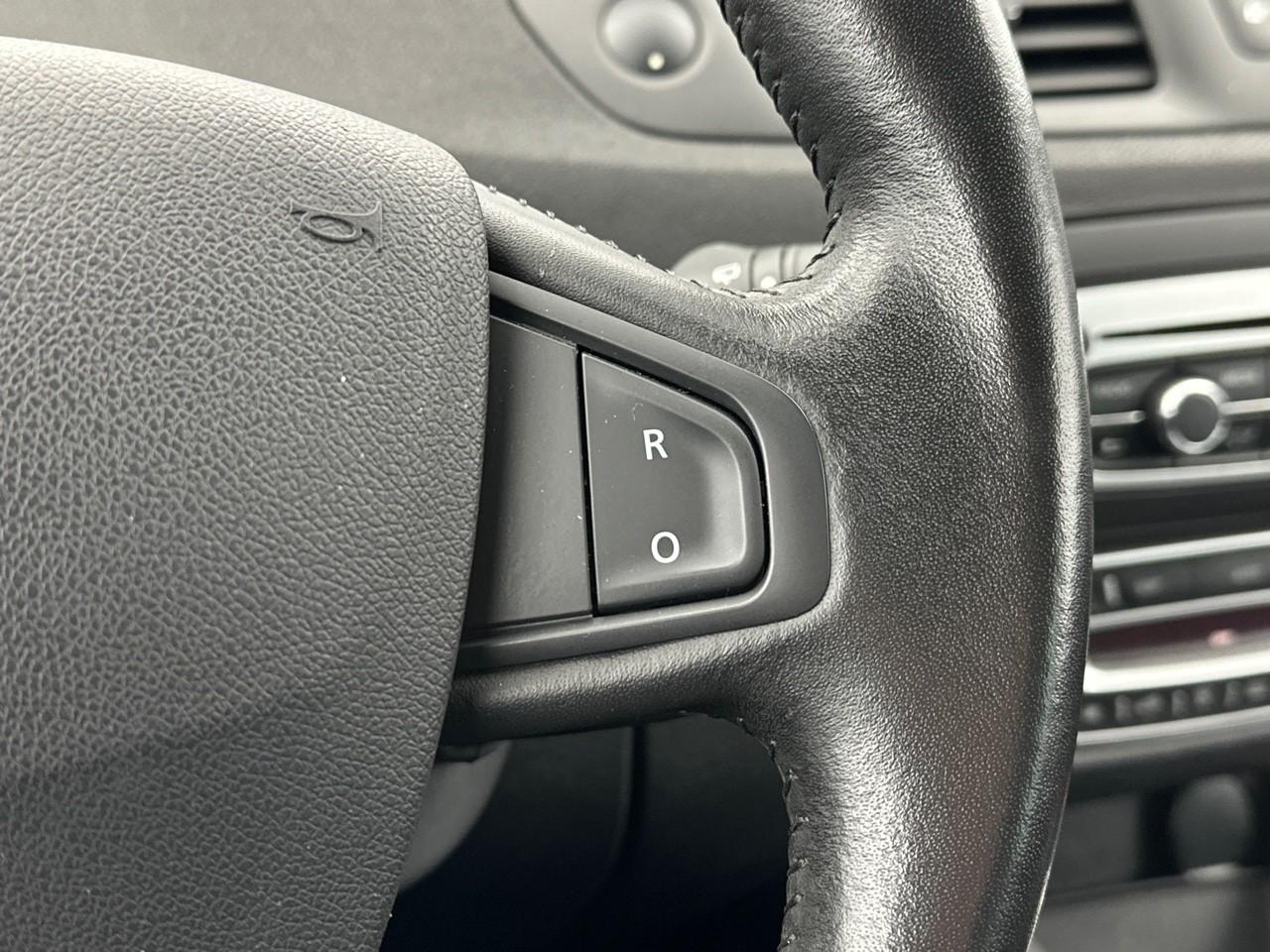 Renault Scenic tce 130 energy business — photo 19