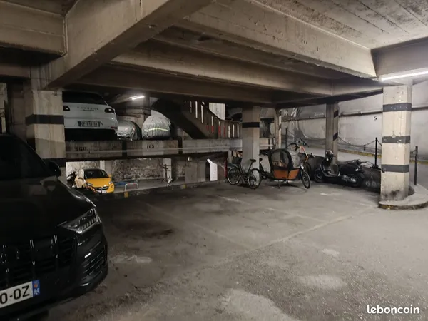 Vend Place de Parking Paris 9