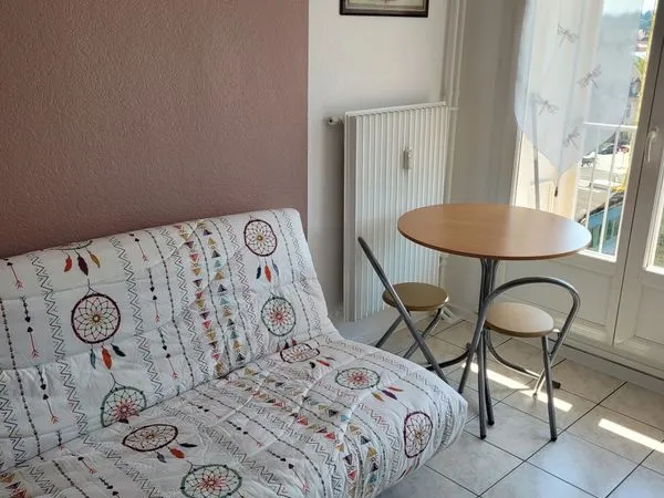 Vend studio meuble