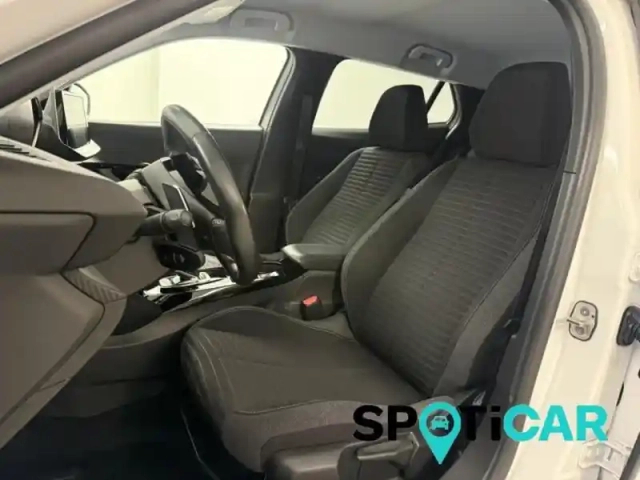 Peugeot 2008 1.2 puretech 130ch s&amp;s style eat8 — photo 8