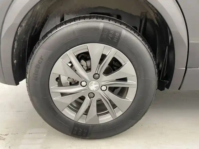 Peugeot 2008 puretech 100 s&amp;s bvm6 — photo 19