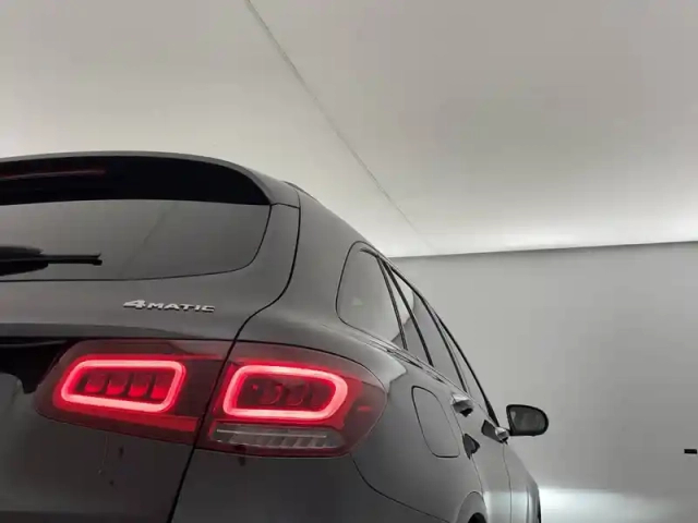 Mercedes Glc 300 e 9g-tronic 4matic — photo 32