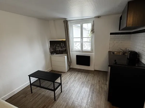 Location Studio 15m2 Paris 10